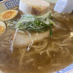 いせのじょう - しょうゆラーメン630円＋大盛110円＋ゆでたまご60円