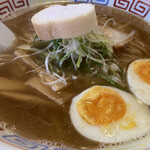 いせのじょう - しょうゆラーメン630円＋大盛110円＋ゆでたまご60円