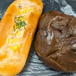 パン工場 - 料理写真:トリュフマヨのたまごロール&ブラックチョコ