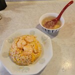 中国料理 四川 - 料理写真:エビ炒飯　750円