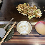 もんじゃ焼き 芯 - カレー焼きうどん定食