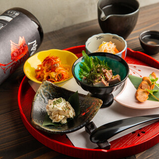 料理長が手間暇かけて作る、お酒が進む品々！