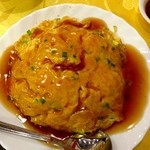 ちょっと甘酸っぱい？味の天津丼　量多し！