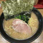 横浜ラーメン弐七家 - 