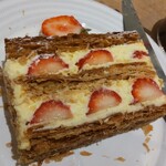 ア コテ ドゥ テ - 