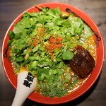 カラシビ味噌らー麺 鬼金棒 - パクチーカラシビ味噌らー麺(辛さ増し、シビレ普通)