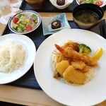 それいゆ - ランチ（930円）2023年3月