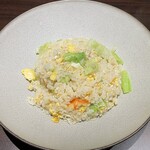 Fried rice with king crab and lettuce