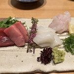 余志屋 - 右上がグジ昆布〆