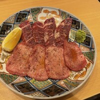 神戸焼肉 金虎 - 