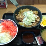 Yoshinoya - 鉄板牛焼肉定食+ご飯大盛※無料