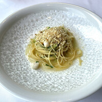 リストランテ･ヒロ チェントロ 丸ビル店 - ③Primo Piatto No.1 パスタ
                       小柱とブロッコリー、アンチョビパン粉の
                       スパゲッティーニ