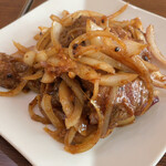 アジア料理 菜心 - 限定牛肉と玉ねぎの黒豆炒め 国産牛の美味しいやつ