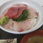 魚市場食堂 - 『さしみ丼、1,250円』