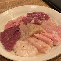 炭火焼肉ホルモン うしごろ 中目黒店 - 