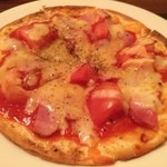 BON APPETIT - ベーコンとトマトの薄焼きピザ@830