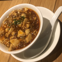 個室中華 頤和園 溜池山王店 - 