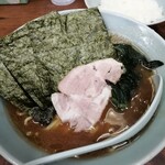 武蔵家 - ラーメン並650円