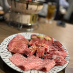 Jimbou Yakiniku Ryouriten - 