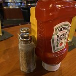 Timothy O’toole’s Pub - コンディメンツ。