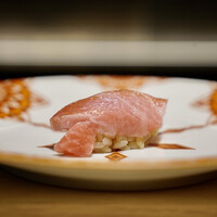 麻布十番 鮨 無銘 - 大トロ