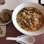 くまもと中央カントリークラブ - 酸辣湯麺