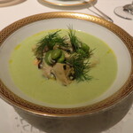 アピシウス - 真牡蠣のフラン、蚕豆とディルの香り