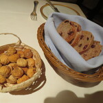 アピシウス - 無花果・レーズンパン