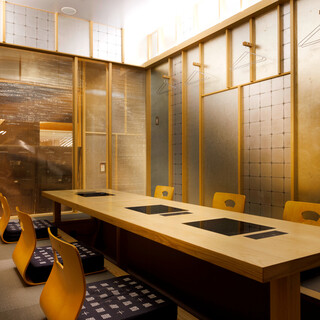 大切なご接待、ご家族のお祝いに、掘りごたつの個室を
                                          