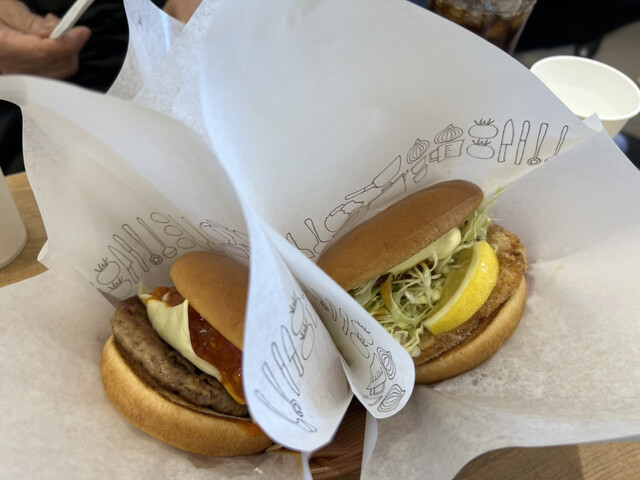 MOS BURGER Uzumasa Tenjingawa Ten photo 2