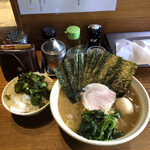 横浜家系ラーメン 満月家 - 