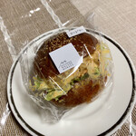 メゾン ムラタ - 胚芽バンズサンド タンドリー ¥360