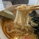 Sano Ramen Menban Chou - 太さが不揃いな手打ち麺♪