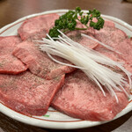 秋葉原 炭火焼肉 たん清 - 