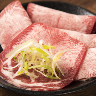 工夫を凝らした絶品メニュー「ねぎタン塩」と「梅しそタン塩」