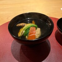 五本木 響 - 