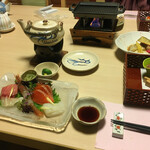 松楓楼 松屋 - 海の幸お造りと松茸の土瓶蒸し