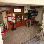 じゃがいも亭 - 左隣には十二社通りから移転してきた定食屋”nikori”が。