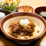 Beef tendon mixed udon