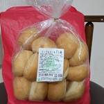 サツドラ - 料理写真:5個食べた後のテーブルロール❣(๑´ڡ`๑)