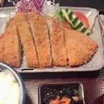 とんかつ　ひらよし - ロースカツ定食1250円