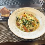 カヴァロ - 自家製カラスミと冬野菜のスパゲティアーリオ