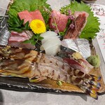 Assorted sashimi 8 types, 2 servings