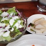 キッチン ブルー グローブ - サラダ、お新香のアップ