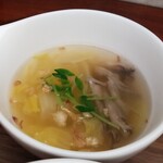 キッチン ブルー グローブ - きのことオニオンスープのアップ