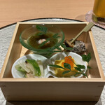 Tempura Azabu Yokota - 前菜ではなく酒菜  お酒を楽しむためのお供