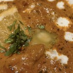 ネパールステーション - バターチキンのアップ。溶けるバター