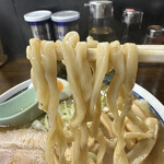 豚男爵 - 麺リフト