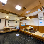 もつ煮込みうどん 和久 - 内観☆