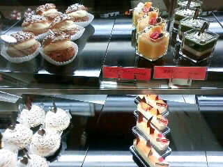 閉店 ケーキ マニア Dessert Cafe Cake Mania 馬車道 ケーキ 食べログ